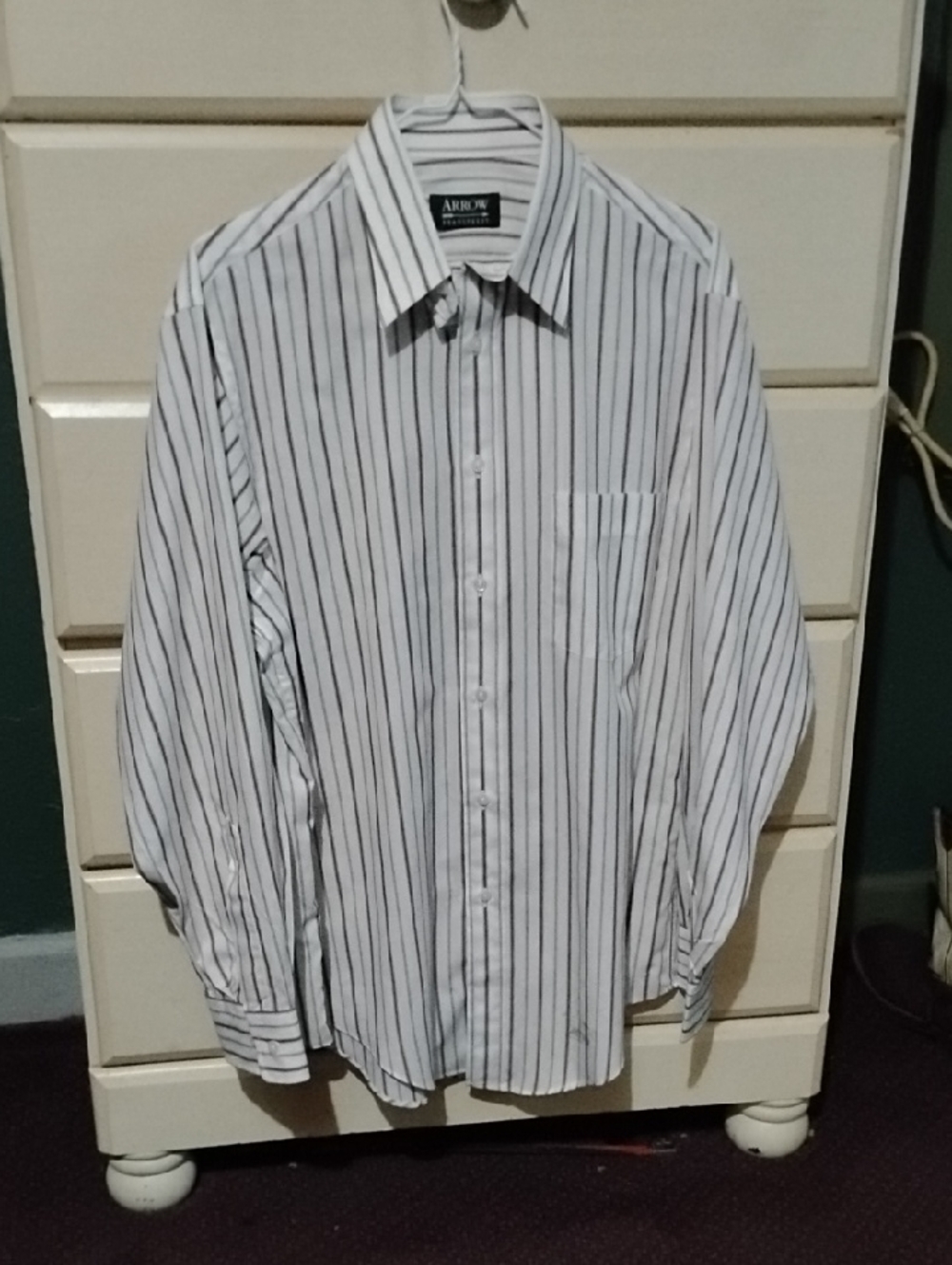 ARROW/Long Sleeve White Dress Shirt with Black Pinstripes ( New)